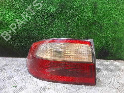 Używane Lampa tylna lewa RENAULT LAGUNA II (BG0/1_) [2001-2007]  28524130