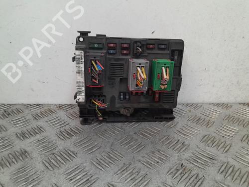 Used Fuse box Fuse box PEUGEOT 206 Hatchback (2A/C) 1.6 16V (109 hp) 35785313 35785313