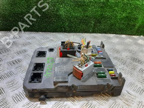 Used Fuse box PEUGEOT 206 Hatchback (2A/C) 2.0 HDI 90 (90 hp) 27207130
