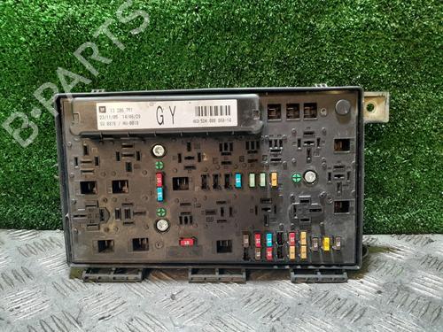 fuse-box-opel-astra-h-gtc-a04-2005-2006-2007-2008-2009-2010-26914644 main image