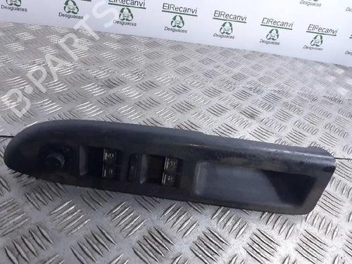 Used Left front window switch VW GOLF PLUS V (5M1, 521) 1.6 FSI (115 hp) 6211443