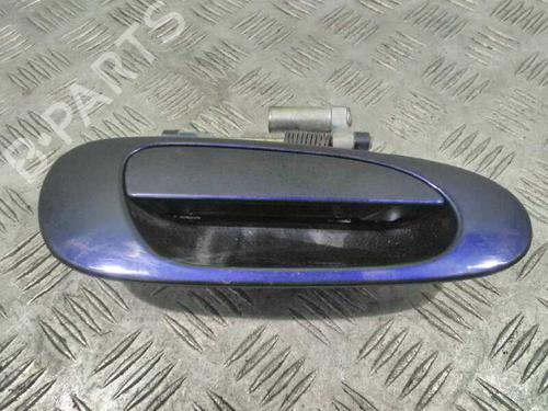 Høyre foran utvendig håndtak HONDA CIVIC VII Hatchback (EU, EP, EV) 1.6 i (EP2, EU8, EU6) (110 hp) 6086627