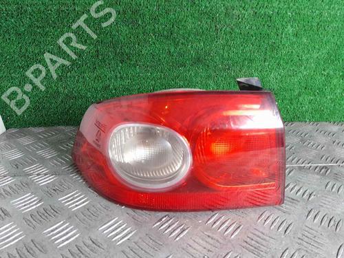 Feu arrière gauche RENAULT LAGUNA II (BG0/1_) 2.0 dCi (BG1T) (150 hp) 21396611