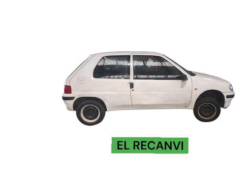 Left headlight PEUGEOT 106 II (1A_, 1C_) 1.1 i | BP23439051C28