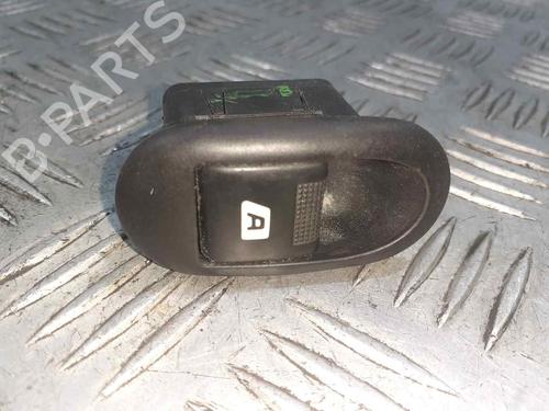Used Left front window switch PEUGEOT 1007 (KM_) 1.4 HDi (68 hp) 8005009