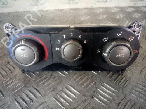 Used Climate control HYUNDAI MATRIX (FC) 1.5 CRDi (82 hp) 4528302