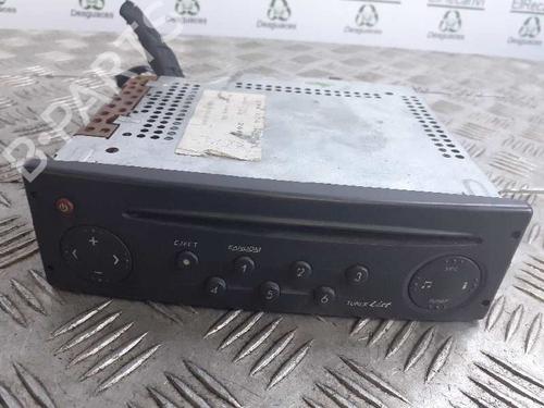 Used Radio RENAULT LAGUNA II (BG0/1_) 1.9 dCi (BG08, BG0G) (120 hp) 6141540
