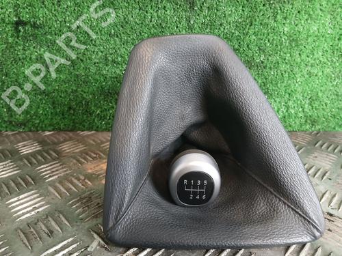 Used Shift knob BMW 3 (E90) 320 d (177 hp) 32303393