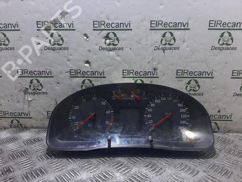 Used Instrument cluster VW PASSAT B5 (3B2) [1996-2001]  19658271