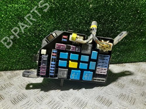 Used Fuse box HYUNDAI TUCSON (JM) 2.0 CRDi (113 hp) 24319439