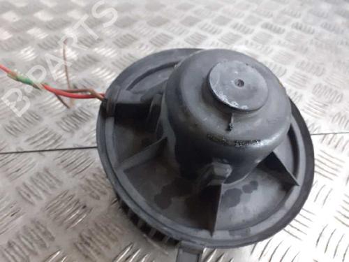 Used Heater blower motor Heater blower motor VW VENTO (1H2) 1.9 TDI (110 hp) 5826025 5826025