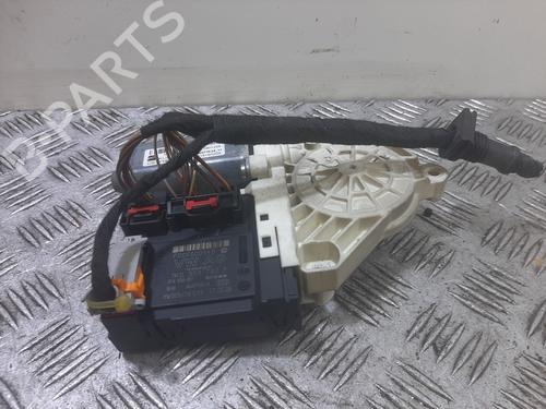 Used Right front window motor Right front window motor SEAT ALTEA (5P1) 1.6 TDI (90 hp) 34607401 34607401