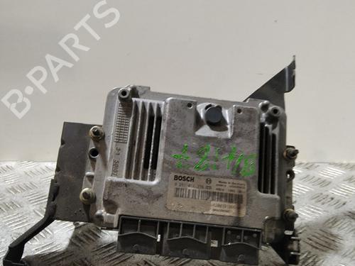 Used Engine control unit (ECU) RENAULT SCÉNIC II (JM0/1_) [2003-2010]  30175775