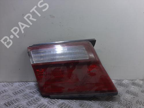 Feu de coffre gauche NISSAN PRIMERA Traveller (WP11) 1.6 16V (99 hp) 32127104