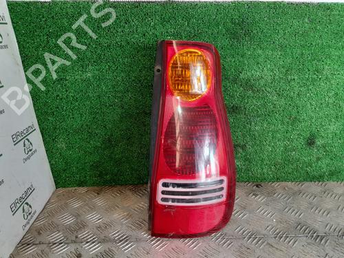 Used Right taillight HYUNDAI MATRIX (FC) [2001-2010]  25722359
