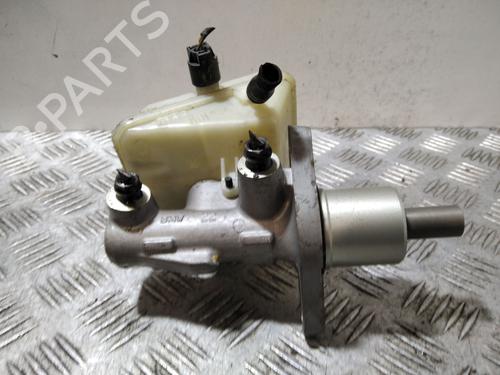 Used Brake master cylinder Brake master cylinder MINI MINI (R50, R53) Cooper (116 hp) 33826312 33826312