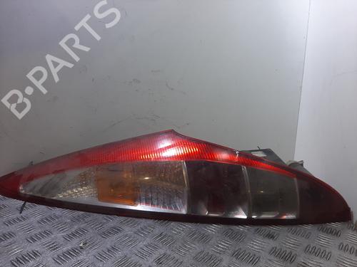 Farolim direito FIAT ULYSSE (179_) 2.0 (179BXA11, 179BXA1A) (136 hp) 32147111