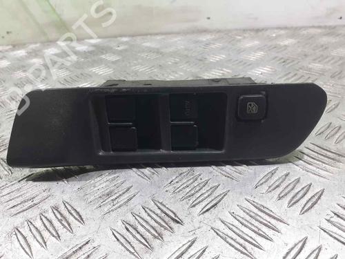 Used Left front window switch NISSAN PRIMERA Hatchback (P11) 2.0 16V (140 hp) 7122168
