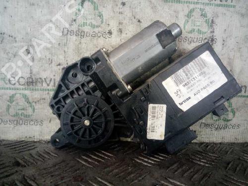 Rudehejsemotor forskærm højre PEUGEOT 307 (3A/C) 2.0 HDi 90 (90 hp) 4612123