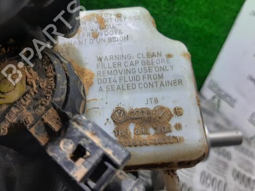 Brake master cylinder VW CADDY III Box Body/MPV (2KA, 2KH, 2CA, 2CH) 1.6 TDI | BP23082891M77