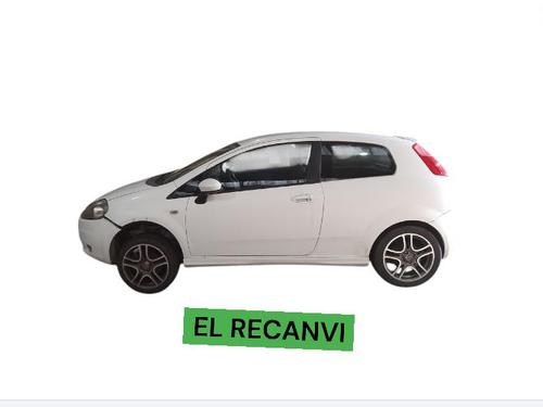 Left headlight FIAT GRANDE PUNTO (199_) 1.3 D Multijet (199.AXD11, 199.AXD1A, 199.AXD1B,... | BP31644034C28