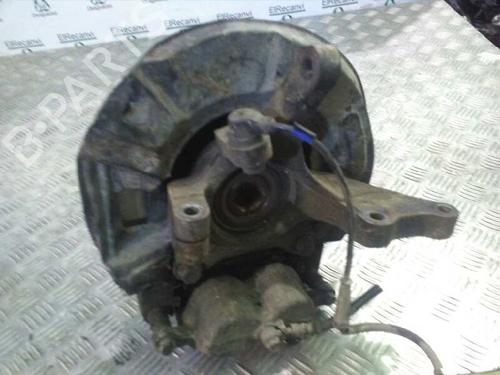 Used Left front steering knuckle HYUNDAI SANTA FÉ I (SM) 2.7 V6 4x4 (173 hp) 4744956