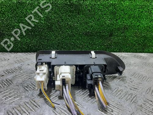 Left front window switch RENAULT LAGUNA II (BG0/1_) | BP24153355I27