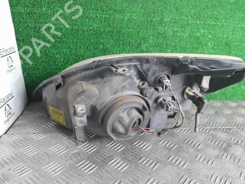 Right headlight HONDA CIVIC VII Hatchback (EU, EP, EV) 1.6 i (EP2, EU8, EU6) | BP21537892C29