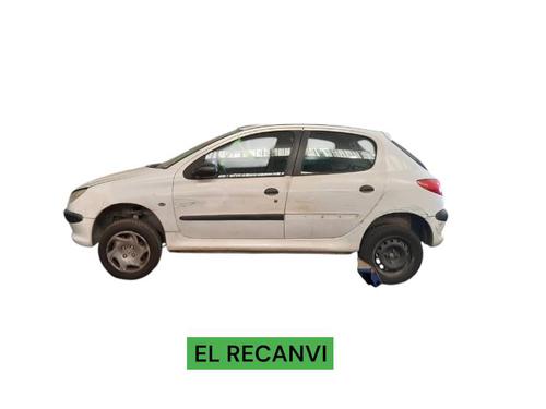 Fuse box PEUGEOT 206 Hatchback (2A/C) 1.9 D | BP26597855E1