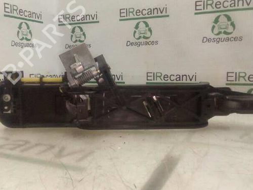 Klamka zewnętrzna drzwi tylnych lewych FORD MONDEO III (B5Y) 2.0 16V TDDi / TDCi | BP4524091C130