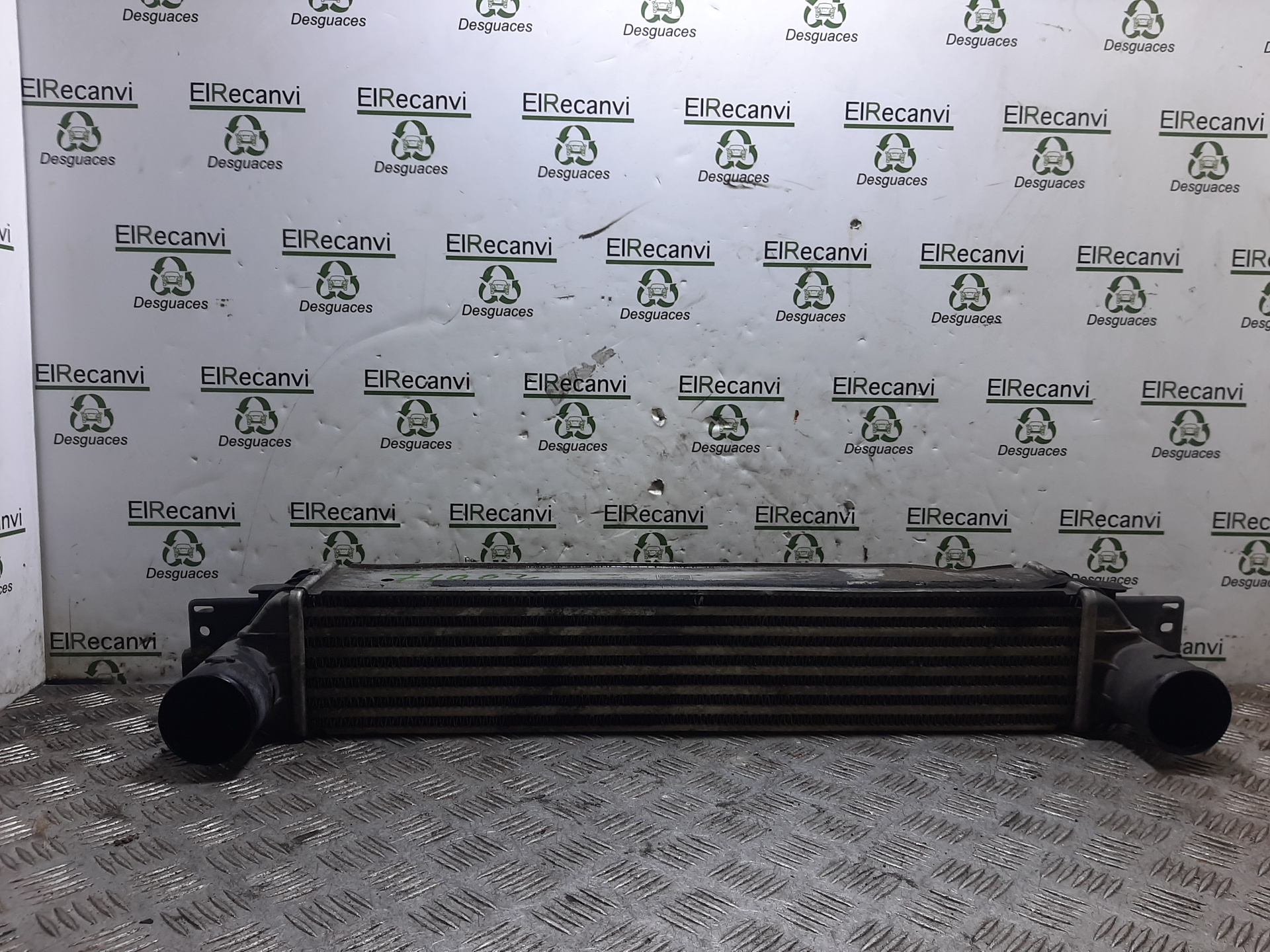 Intercooler CHEVROLET CAPTIVA (C100, C140) 2.0 D 4WD 17766072 | B-Parts