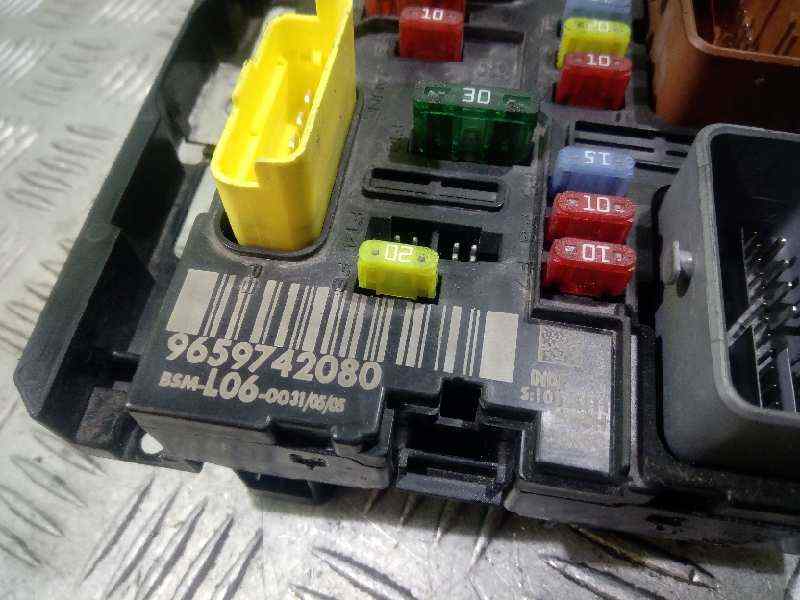 Boîte à Fusibles PEUGEOT 307 (3A/C) 1.6 HDi 110 9659742080 10105511
