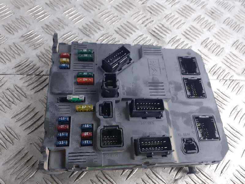 Fuse box CITROËN XSARA PICASSO (N68) 2.0 HDi 6421046 BParts