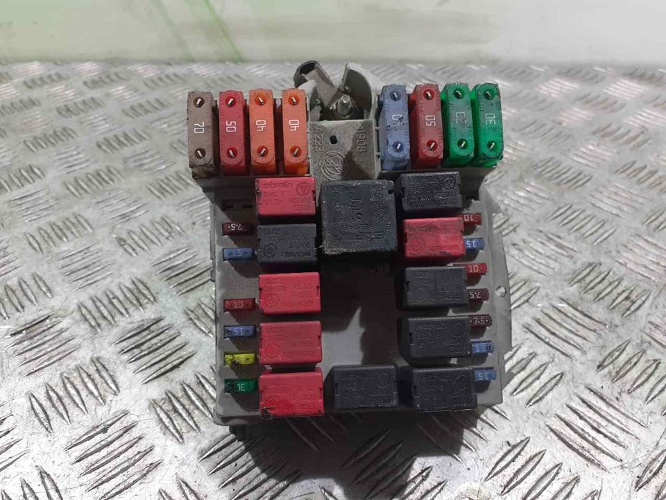 Fuse box FIAT DUCATO Bus (244_) 2.0 JTD 7103253 BParts