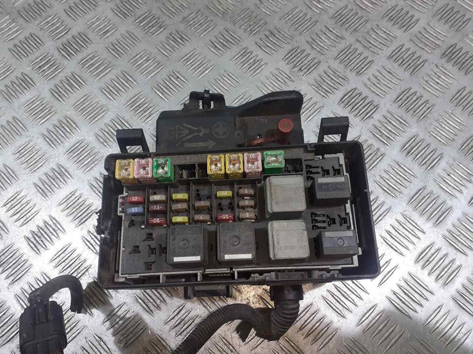 Fuse box FORD TRANSIT Van (FA_ _) 8954696 BParts