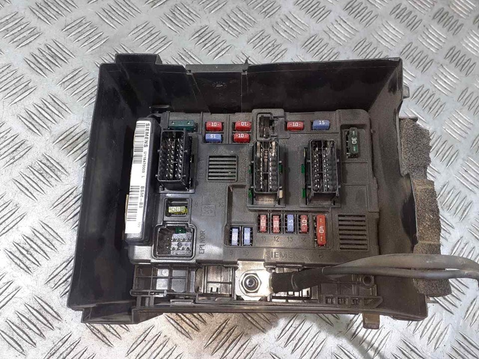 Fuse box CITROËN XSARA PICASSO (N68) 1.6 HDi 8396100 BParts