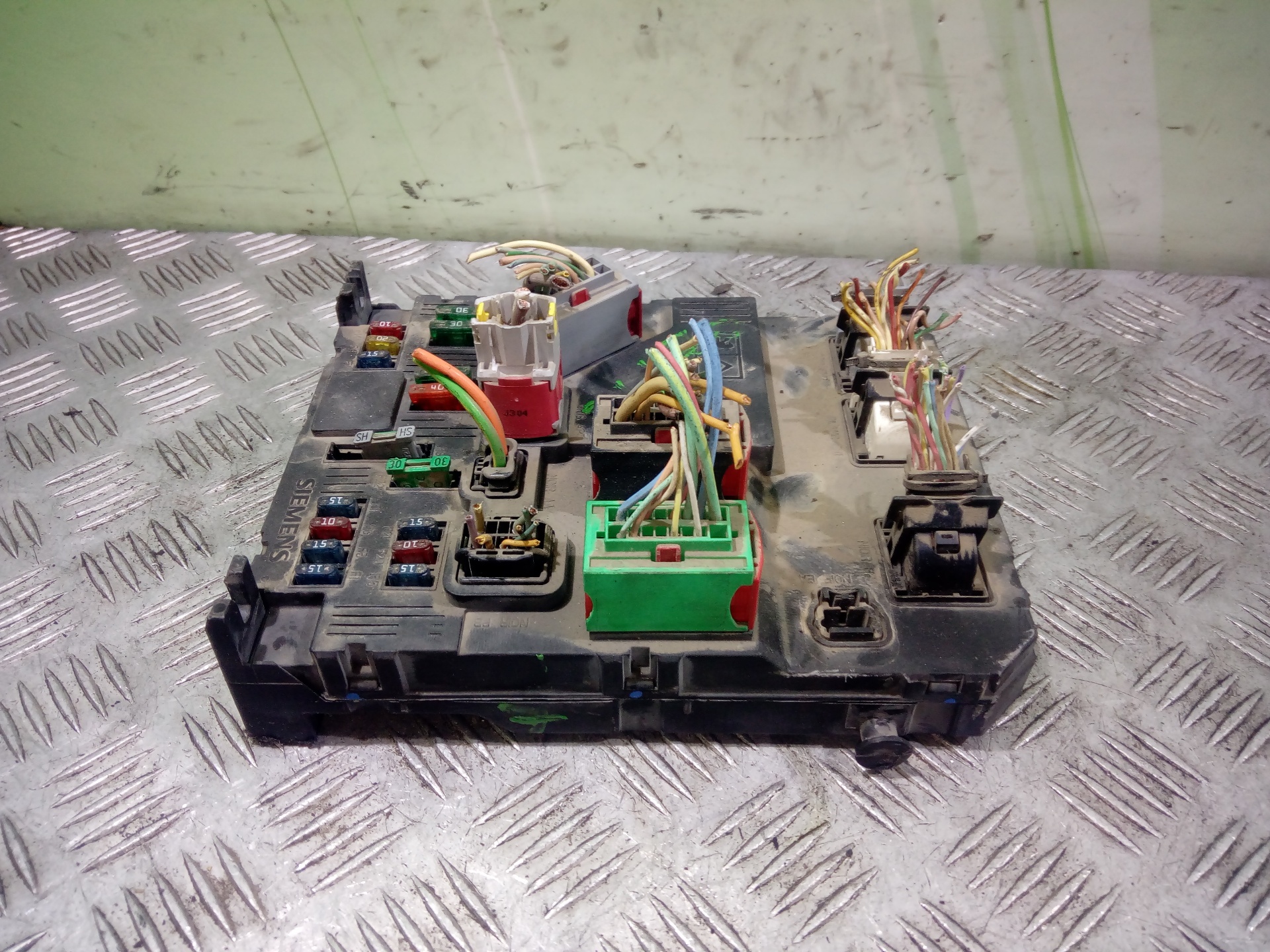 Fuse box CITROËN XSARA PICASSO (N68) 2.0 HDi 10231300 BParts