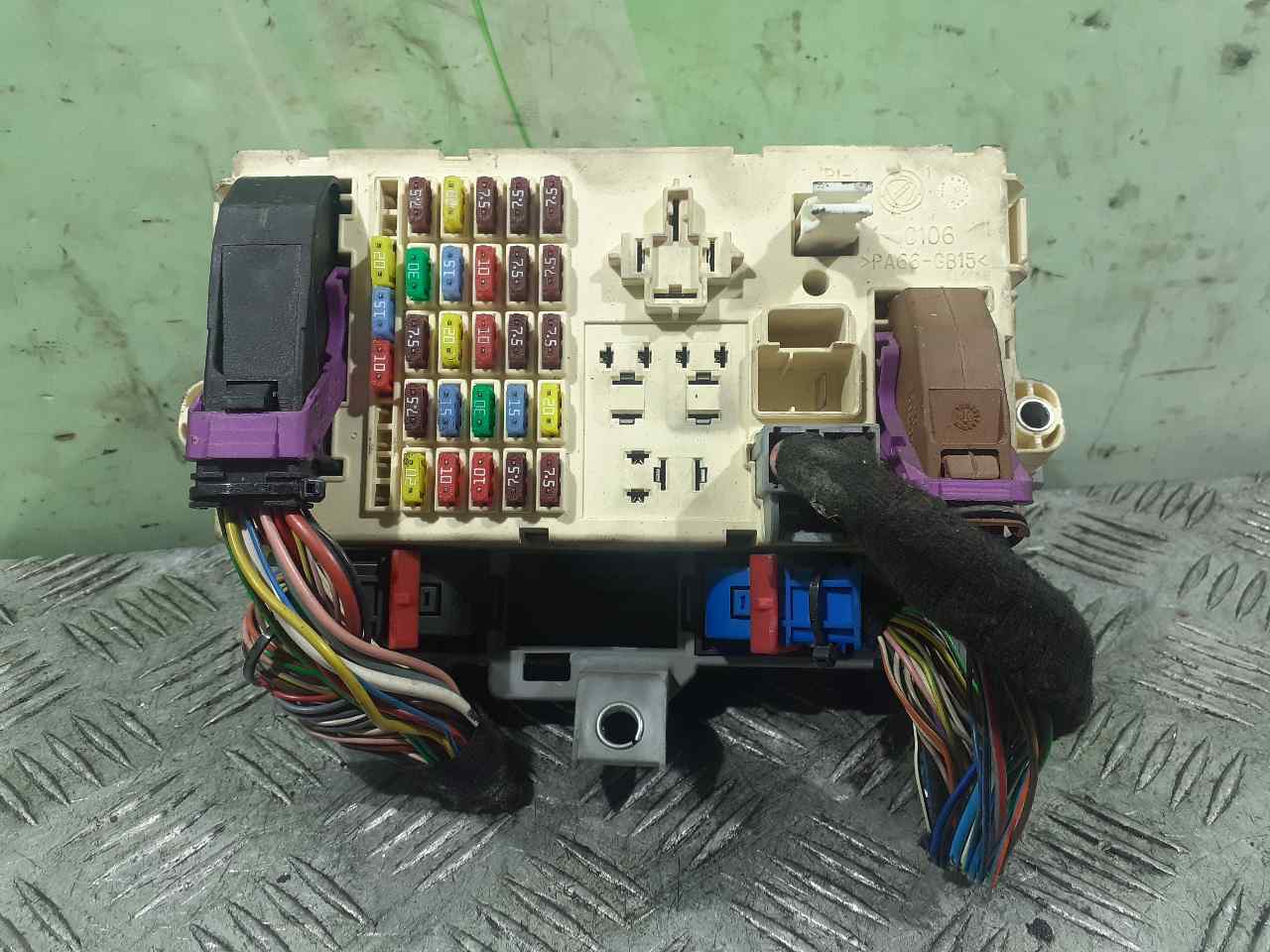 Fuse box FIAT DUCATO Bus (250_) 11224824 BParts