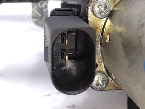 Rudehejsemekanisme Højre foran FORD FOCUS I (DAW, DBW) 1.6 16V | BP21157995C23 