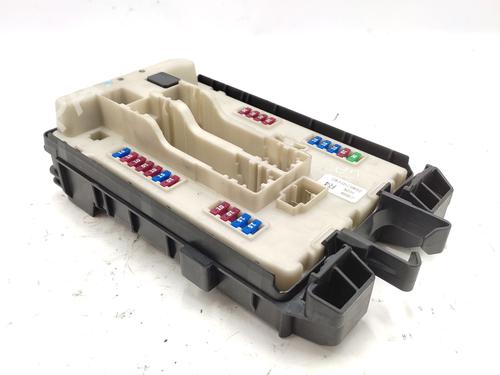 Used Fuse box Fuse box 37537164 37537164