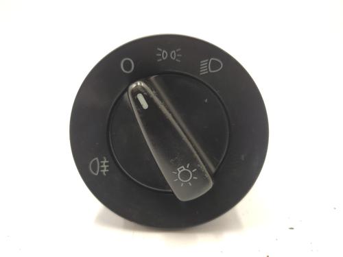 Used Headlight switch VW GOLF IV (1J1) 1.6 16V (105 hp) 21160514