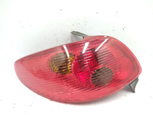 Used Left taillight PEUGEOT 206 Hatchback (2A/C) 1.6 16V (109 hp) 31665261