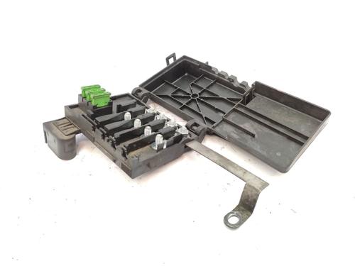 Boîte à Fusibles VW GOLF IV (1J1) 1.9 TDI (110 hp) 28471557