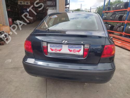 Left front window switch HYUNDAI ELANTRA III (XD) 2.0 CRDi | BP21157549I27 