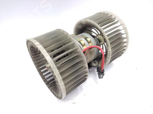 Used Heater blower motor BMW 3 Touring (E46) 330 xd (204 hp) 26398813