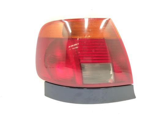 Venstre baglygte AUDI A4 B5 (8D2) 1.8 (125 hp) 26514240