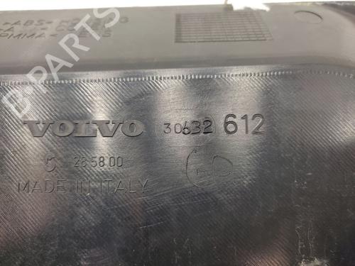 Rear center light VOLVO V40 Estate (645) 1.6 | BP29308539I39 