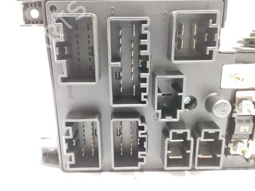 Fuse box VOLVO XC90 I (275) D5 AWD | BP28450522E1