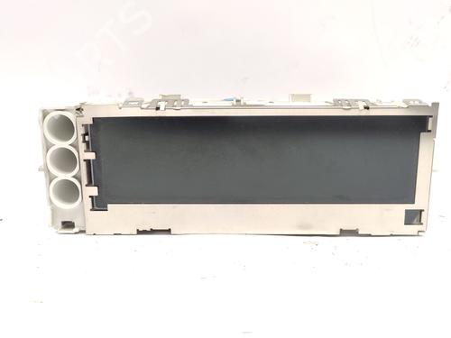 display-monitor-renault-megane-iii-hatchback-bz01_-b3_-2008-31133369 main image