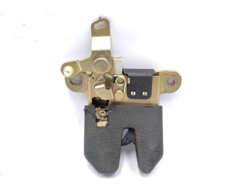 Zamek klapy tylnej / bagażnika VW PASSAT B5.5 (3B3) 1.9 TDI | BP29886986C101